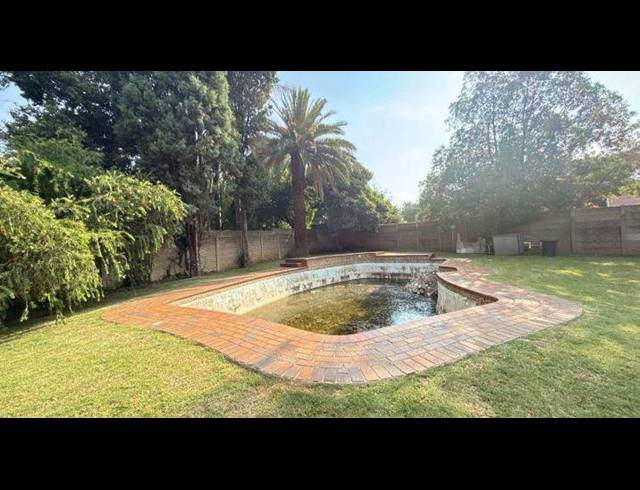 4 BEDROOM HOUSE FOR SALE IN BRACKENHURST